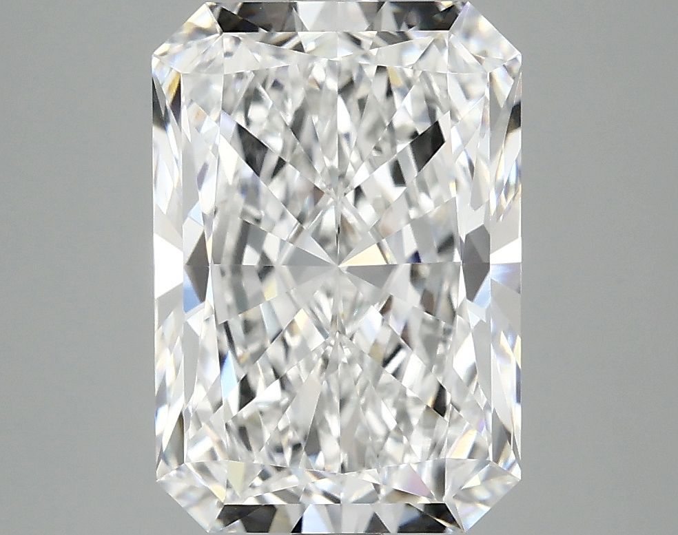4.04 ct. radiant Lab Grown Diamond front image