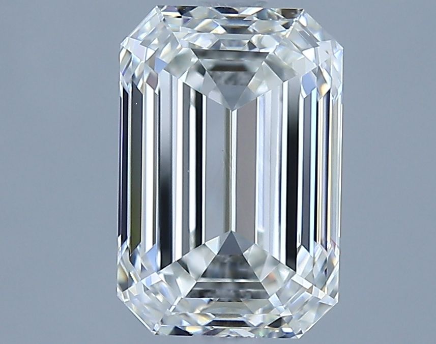 2.70 ct Emerald diamond