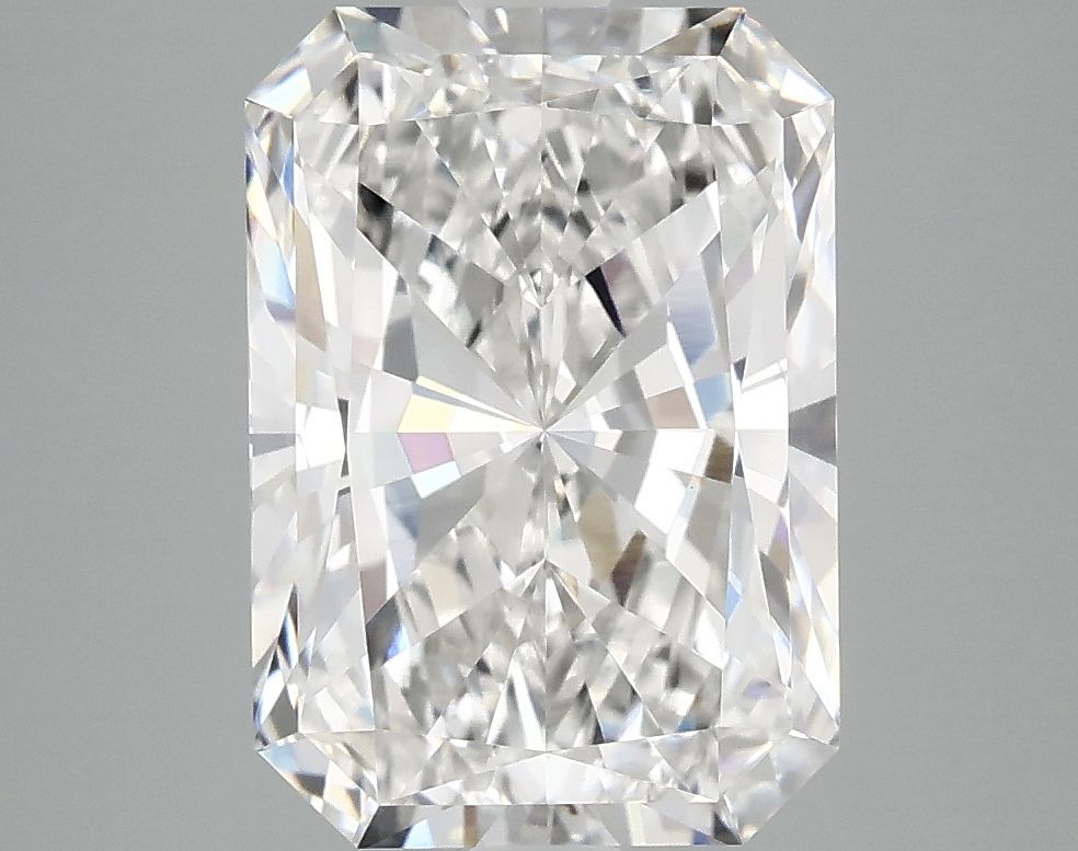 3.94 ct. radiant Lab Grown Diamond front image