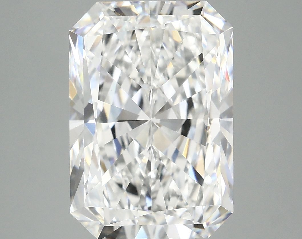 4.97 ct. radiant Lab Grown Diamond front image