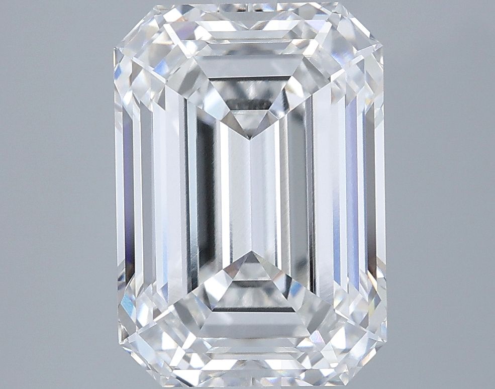 5.04 ct. emerald Lab Grown Diamond front image