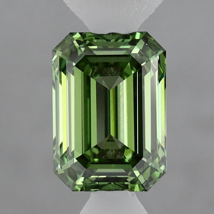 1.05 ct. emerald Lab Grown Diamond front image