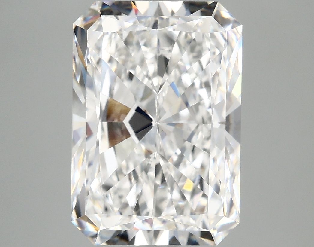4.99 ct. radiant Lab Grown Diamond front image