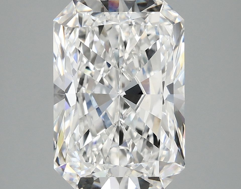 4.07 ct. radiant Lab Grown Diamond front image
