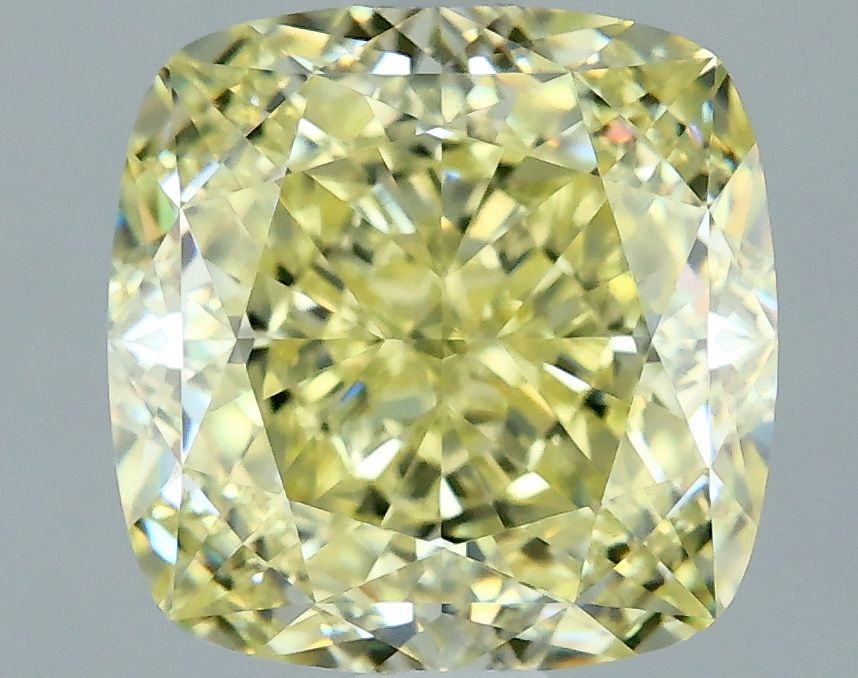 2.12 ct Cushion Brilliant diamond