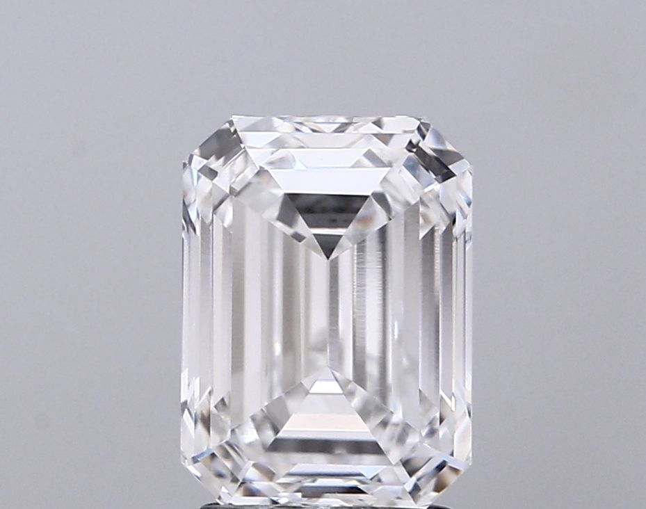 2.75 ct. emerald Lab Grown Diamond front image