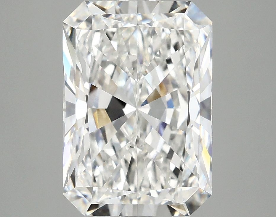 3.09 ct. radiant Lab Grown Diamond front image
