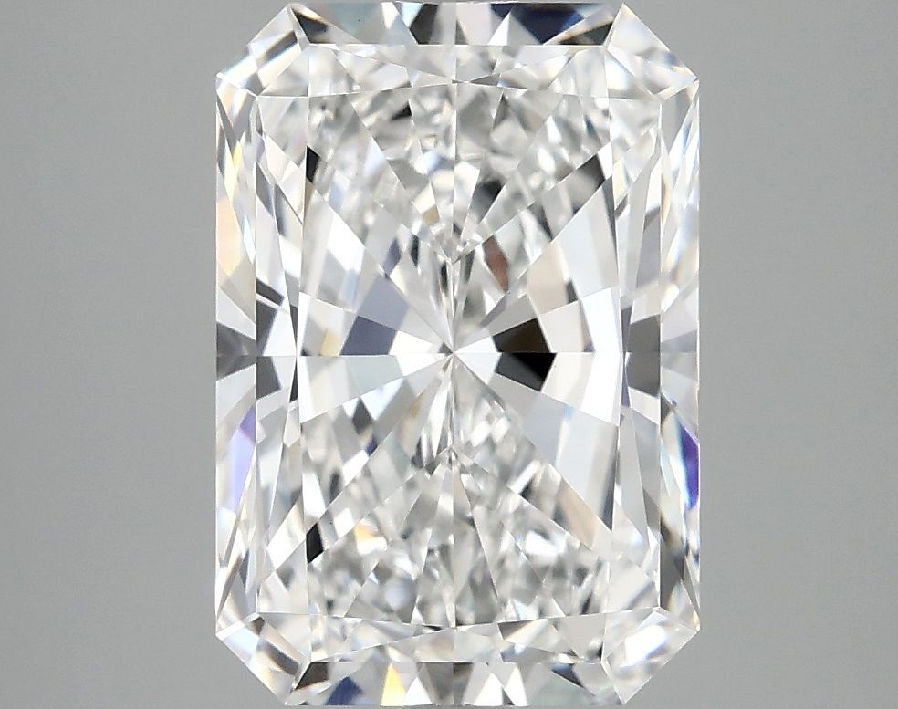 3.90 ct. radiant Lab Grown Diamond front image