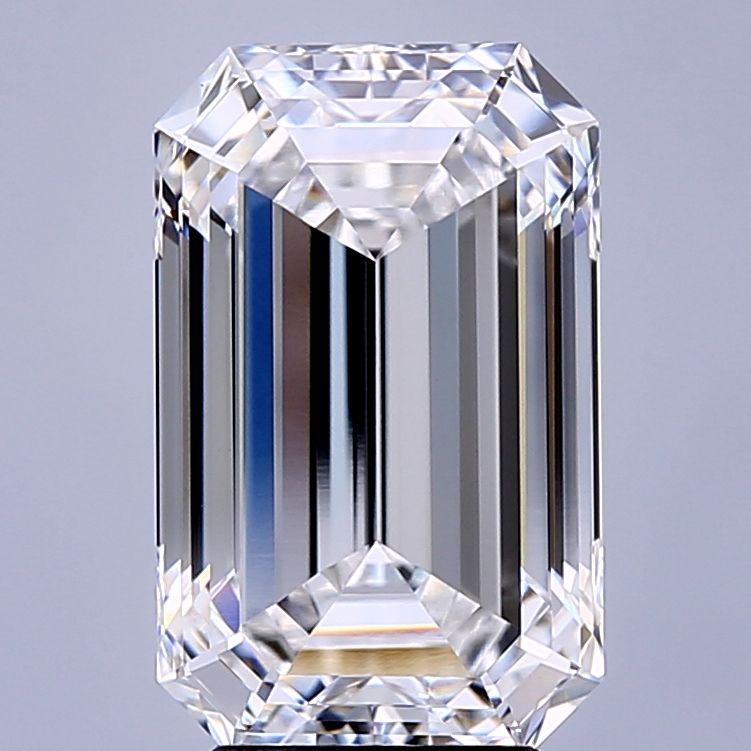 5.23 ct. emerald Lab Grown Diamond front image
