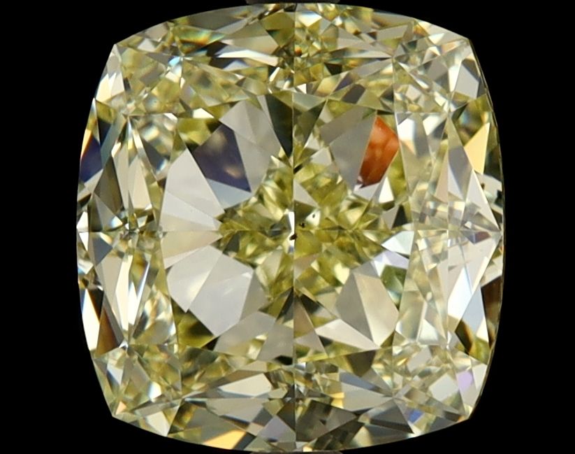 4.26 Carat Cushion brilliant Diamond Fancy Yellow SI1