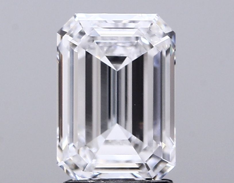2.82 ct. emerald Lab Grown Diamond front image
