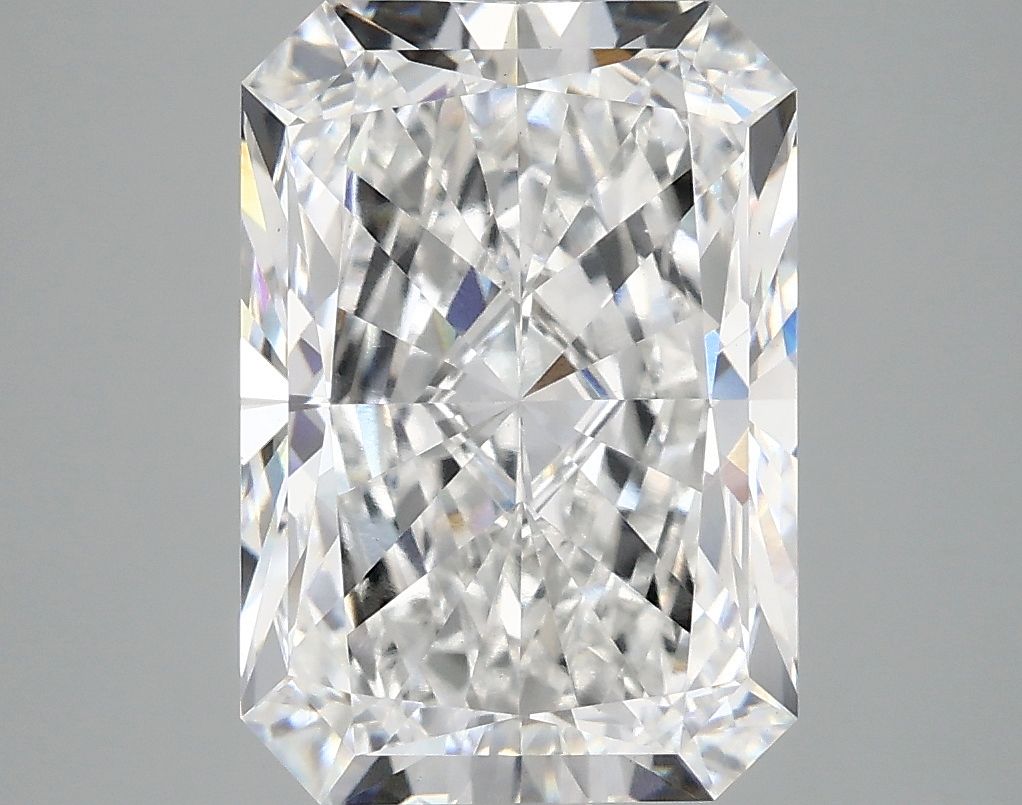 5.07 ct. radiant Lab Grown Diamond front image