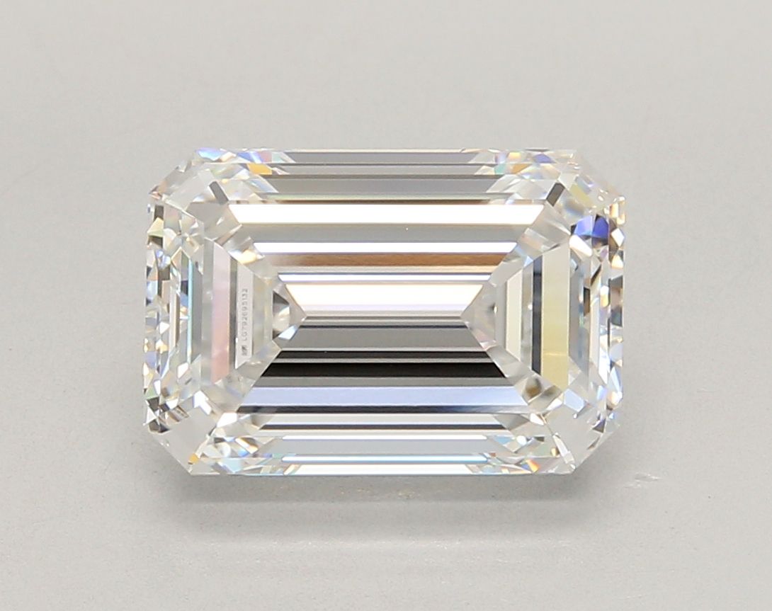 4.52 ct. emerald Lab Grown Diamond front image