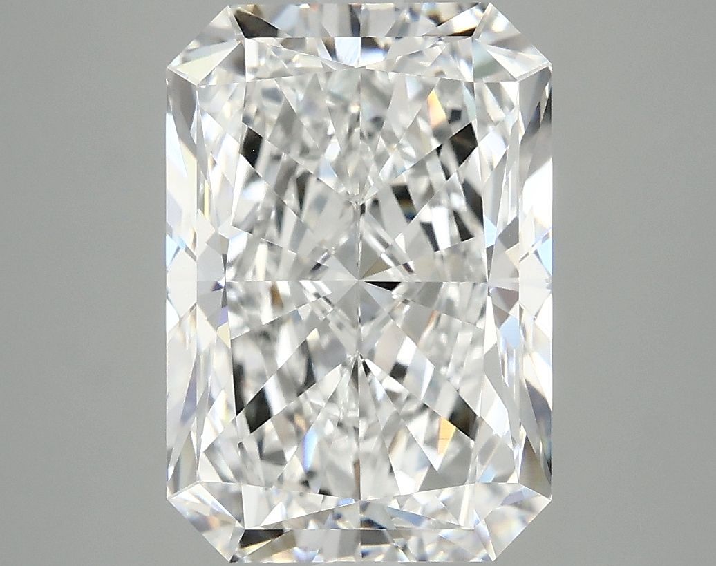 4.94 ct. radiant Lab Grown Diamond front image