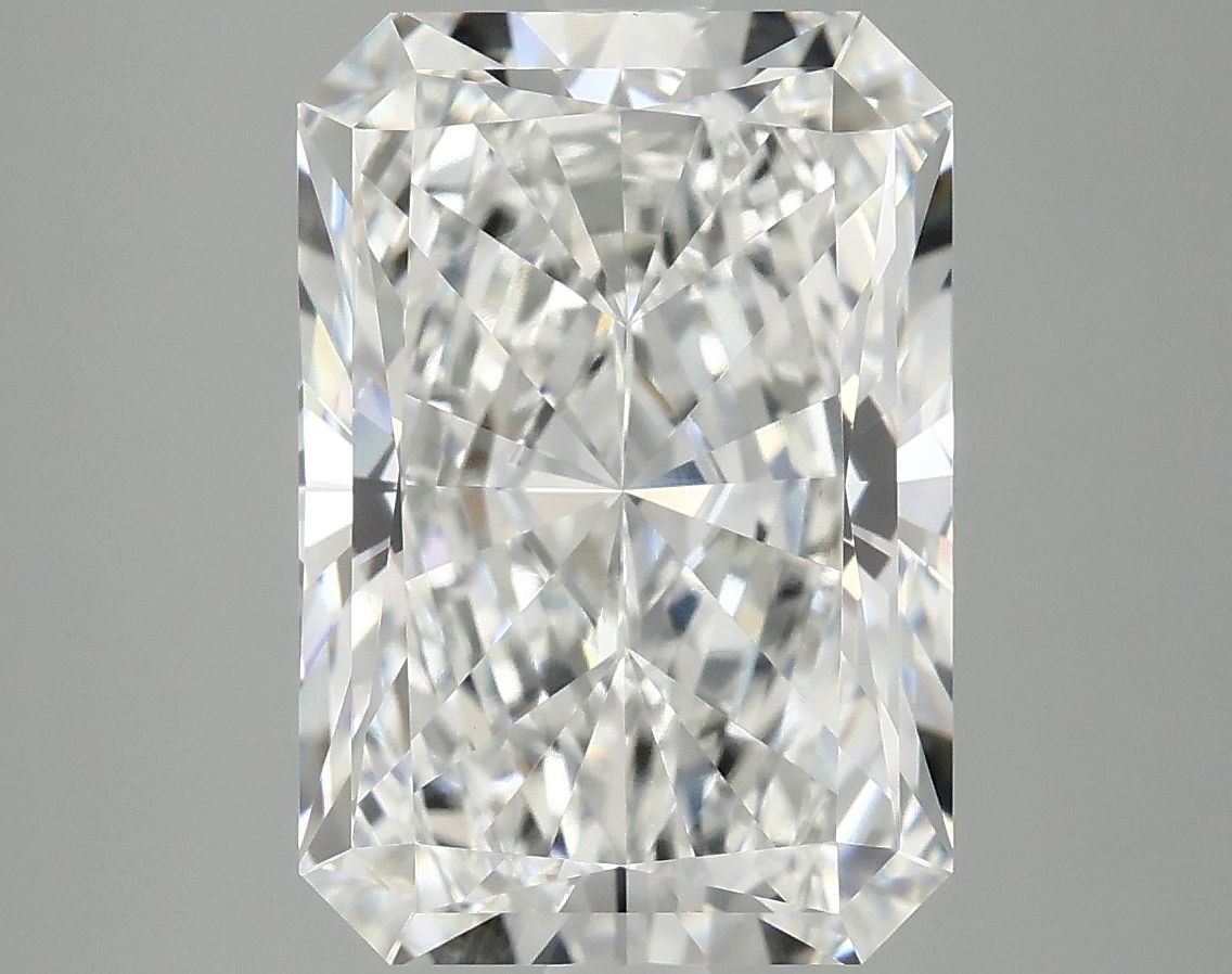 4.86 ct. radiant Lab Grown Diamond front image