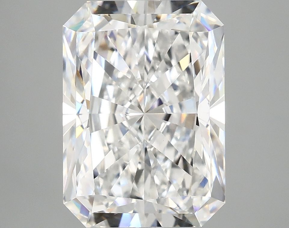4.19 ct. radiant Lab Grown Diamond front image
