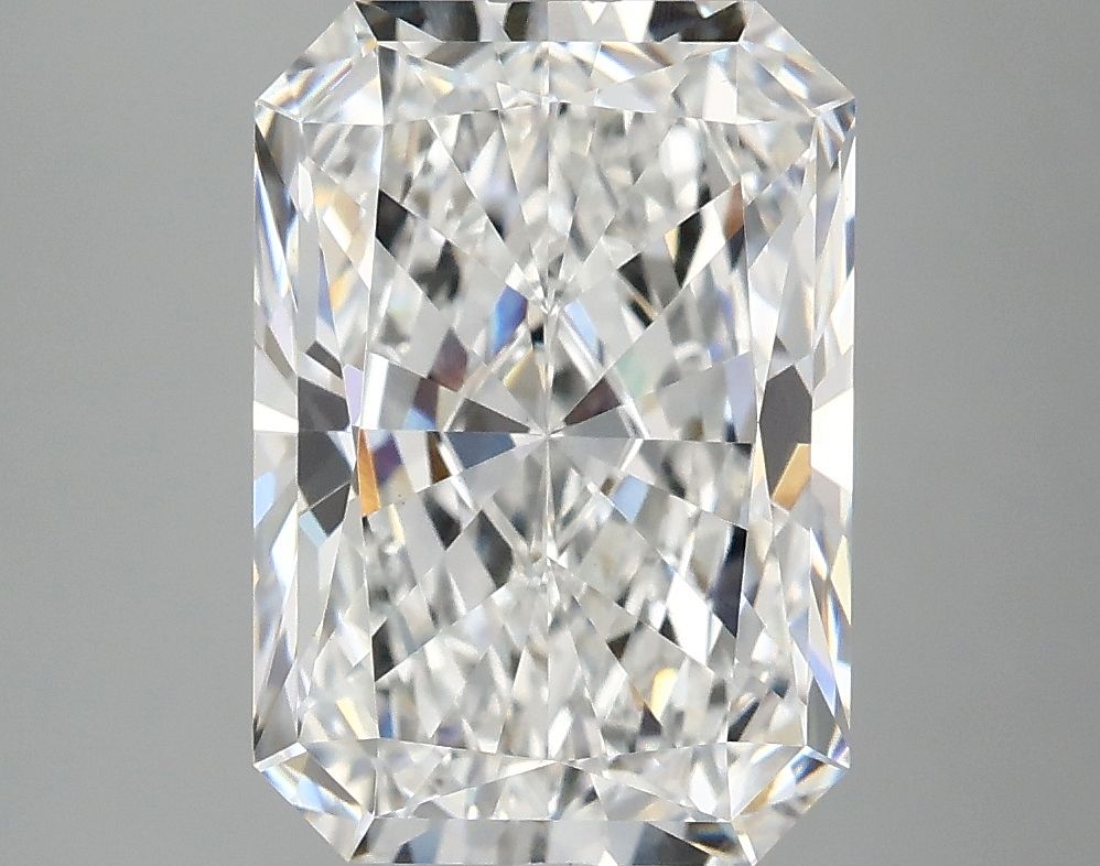 4.04 ct. radiant Lab Grown Diamond front image