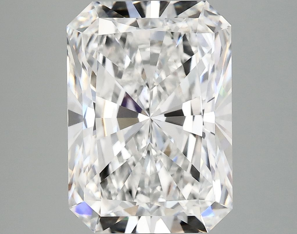 4.92 ct. radiant Lab Grown Diamond front image