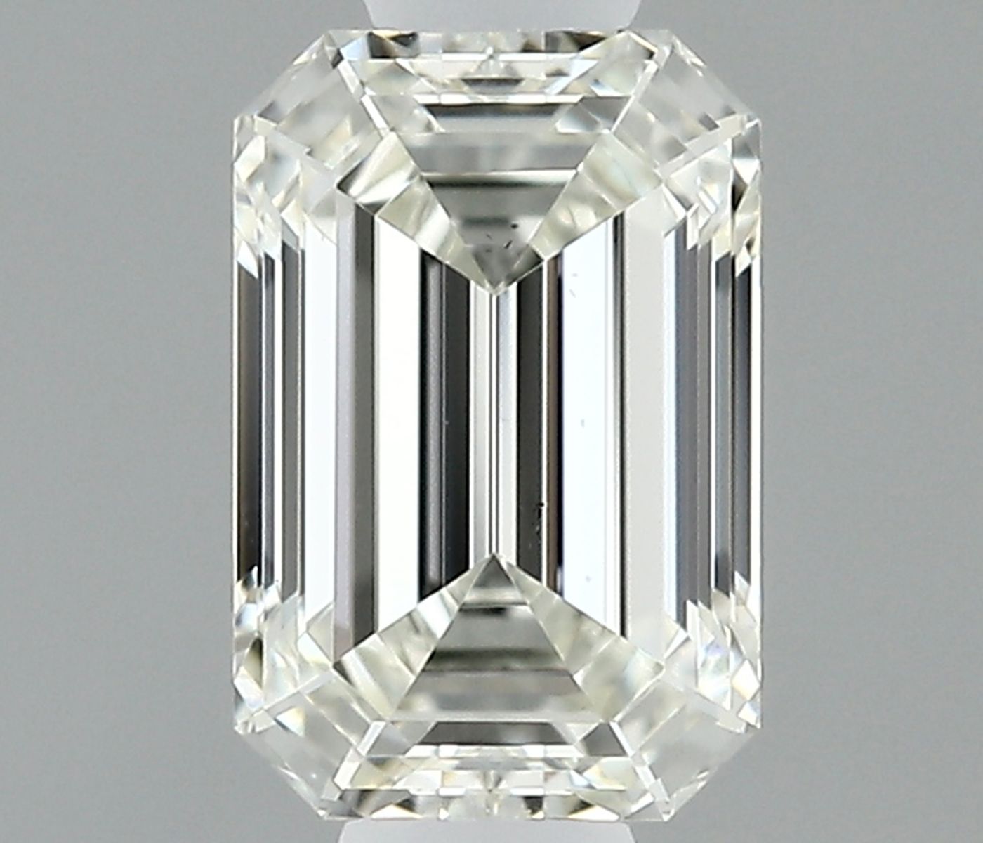 0.4 ct Emerald Diamond