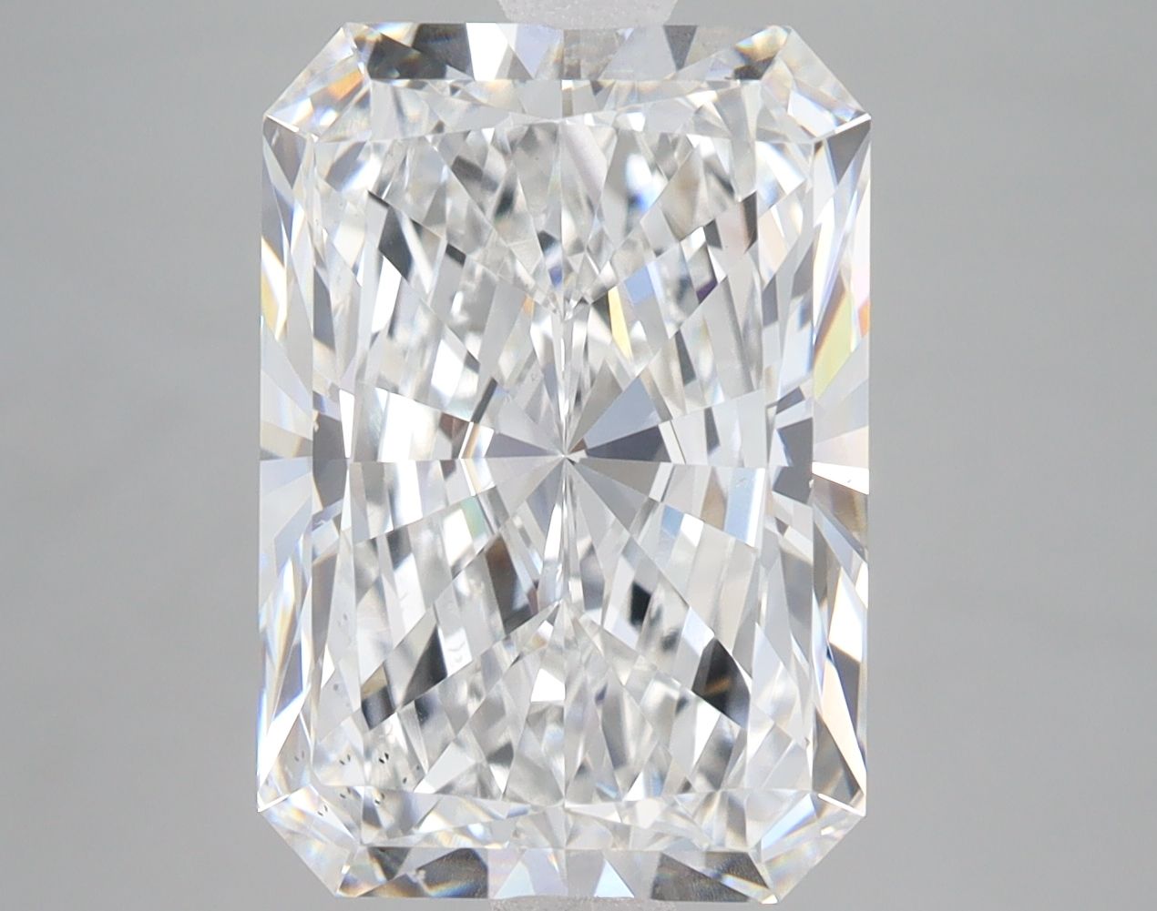 6.47 ct. radiant Lab Grown Diamond front image