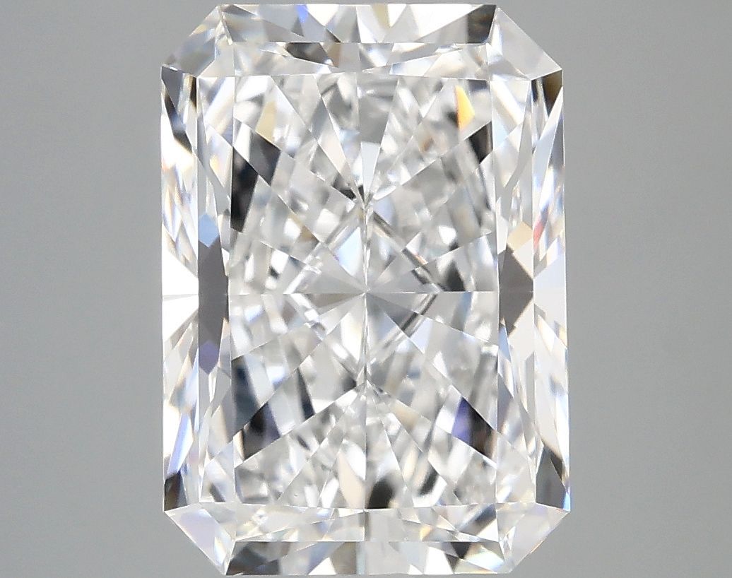 4.94 ct. radiant Lab Grown Diamond front image
