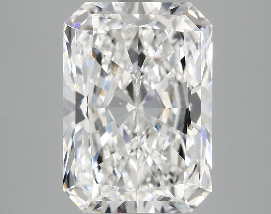 3.93 ct. radiant Lab Grown Diamond front image