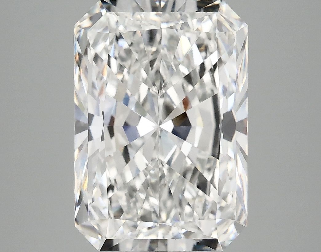 4.95 ct. radiant Lab Grown Diamond front image