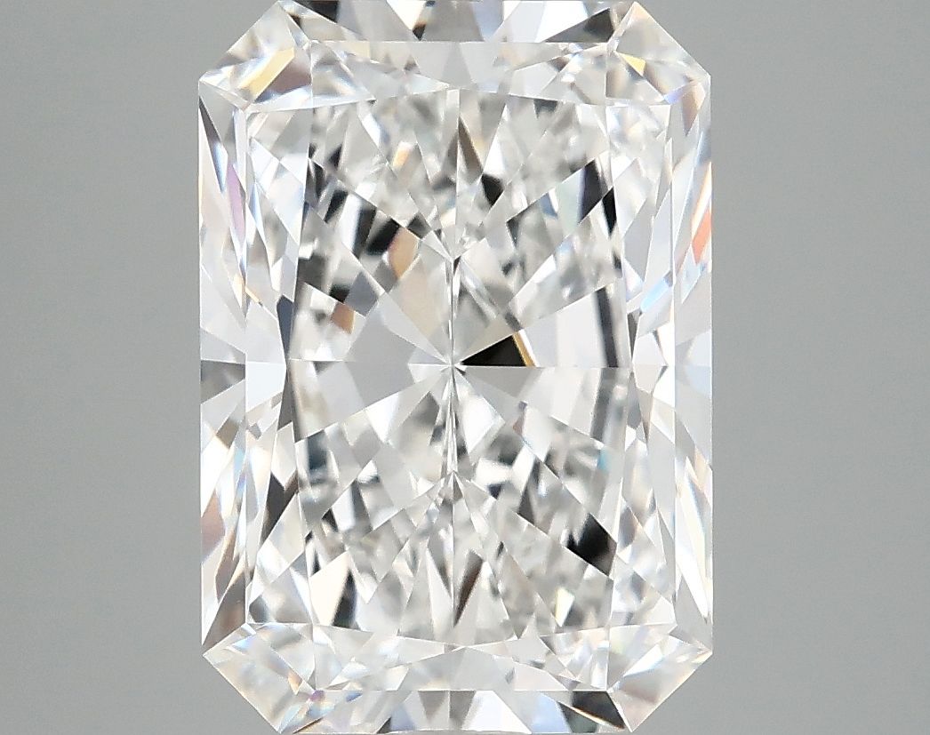 4.98 ct. radiant Lab Grown Diamond front image