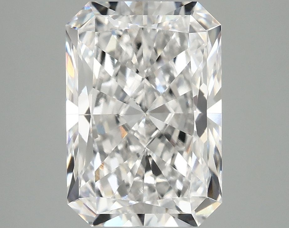 3.09 ct. radiant Lab Grown Diamond front image