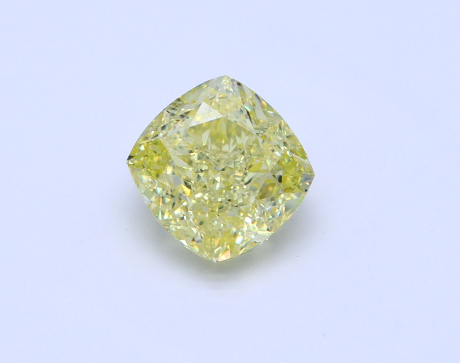 2.02 ct Cushion Brilliant diamond