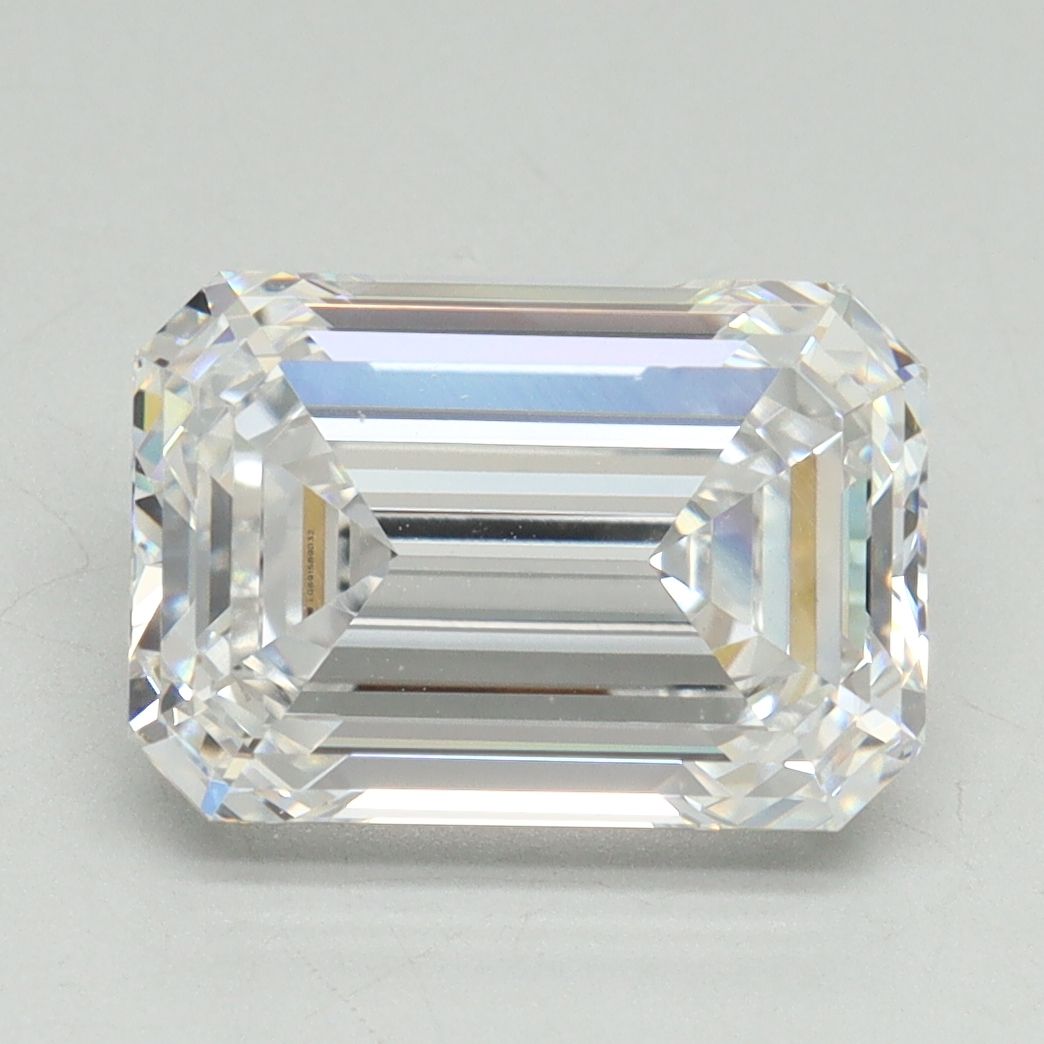 4.43 ct. emerald Lab Grown Diamond front image