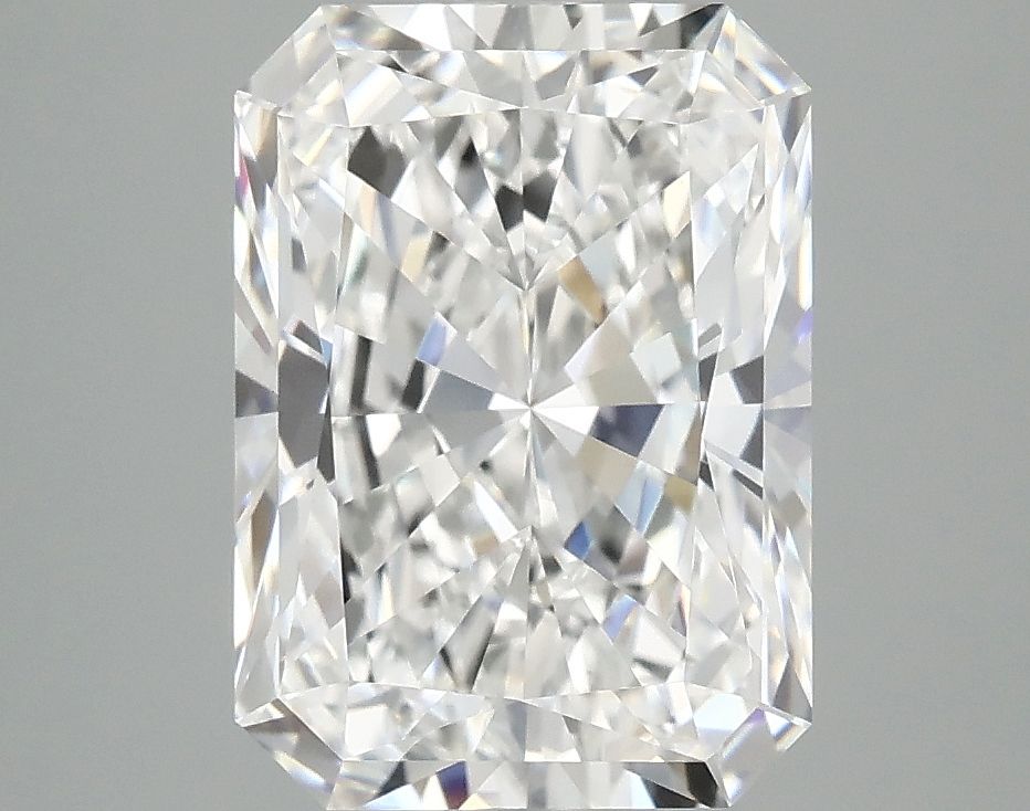 3.88 ct. radiant Lab Grown Diamond front image