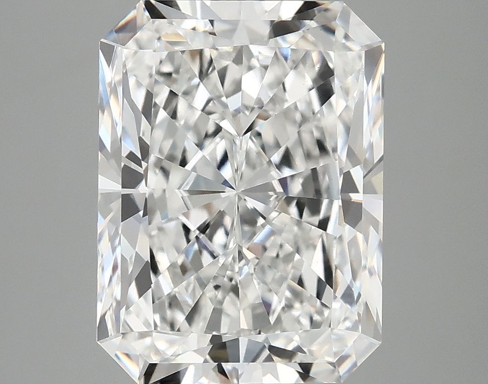 4.84 ct. radiant Lab Grown Diamond front image