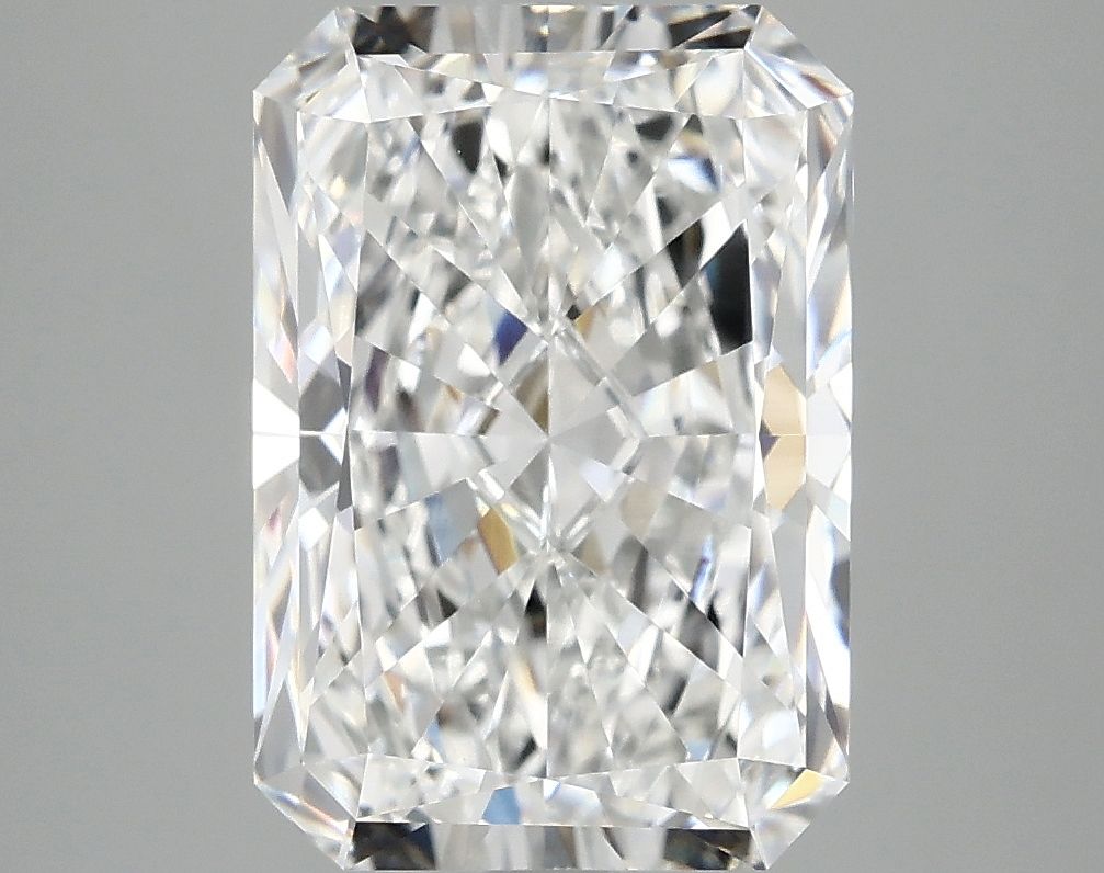 4.24 ct. radiant Lab Grown Diamond front image