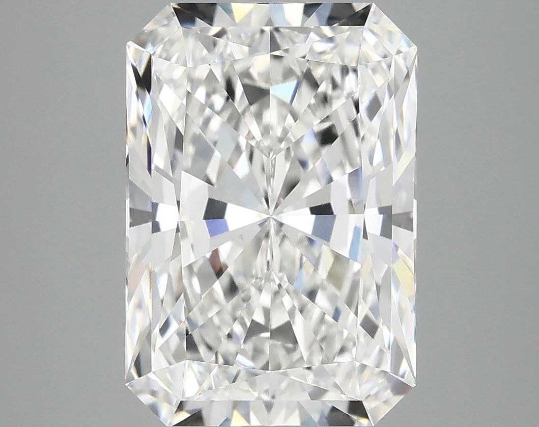 4.73 ct. radiant Lab Grown Diamond front image