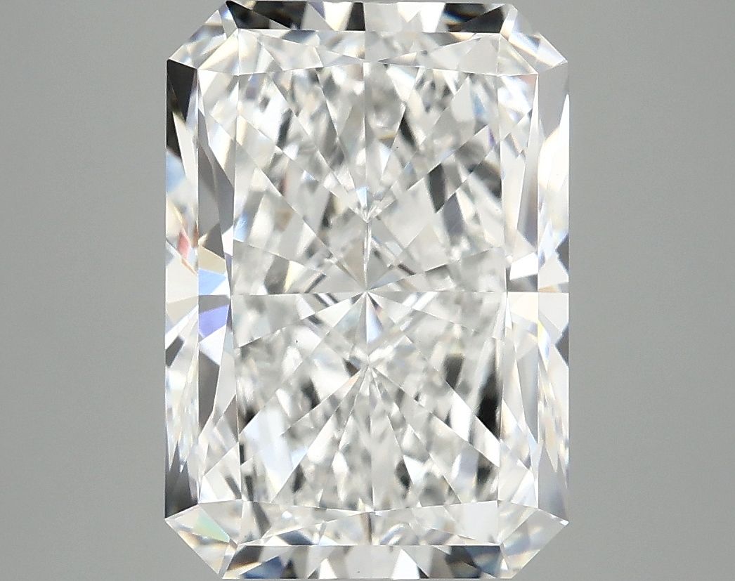 4.99 ct. radiant Lab Grown Diamond front image