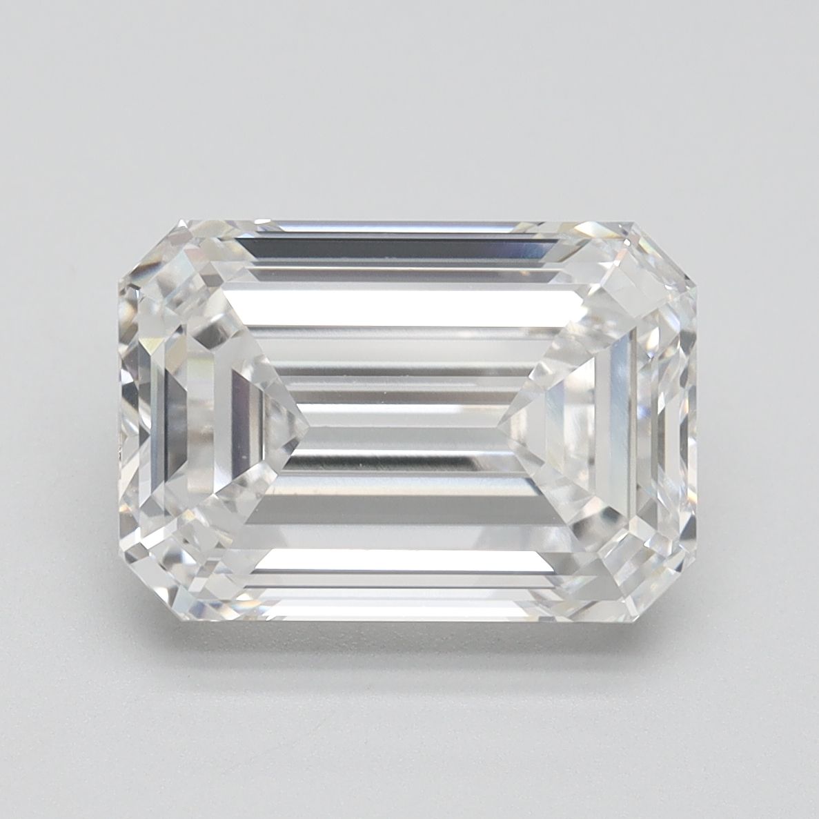 4.60 ct. emerald Lab Grown Diamond front image