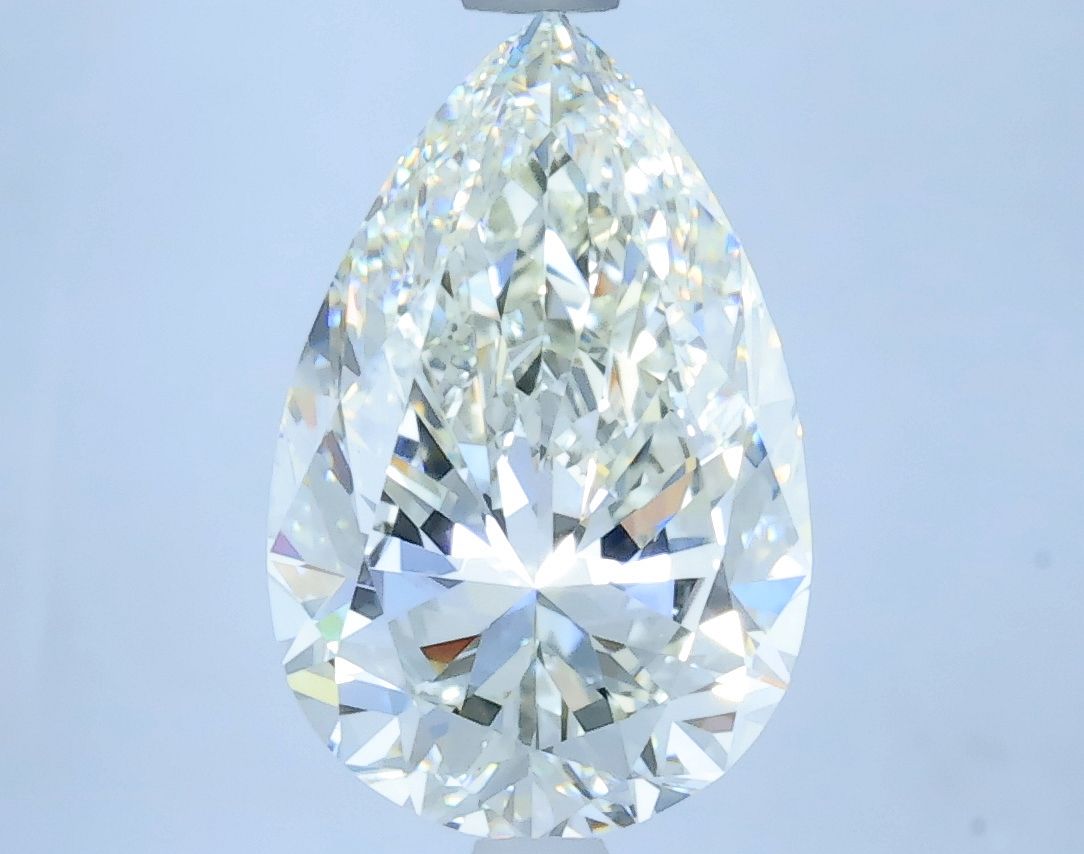Pear Diamond