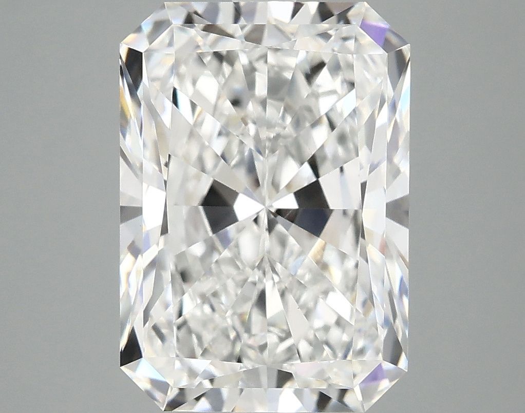 4.73 ct. radiant Lab Grown Diamond front image