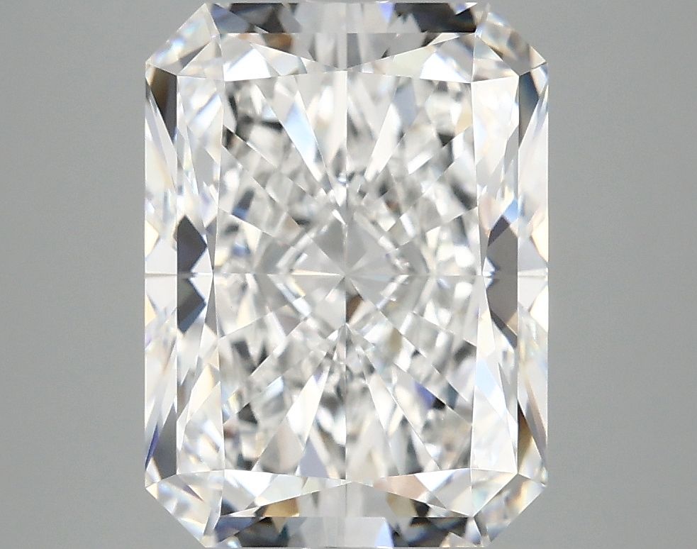 4.82 ct. radiant Lab Grown Diamond front image