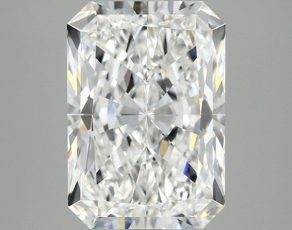 3.90 ct. radiant Lab Grown Diamond front image