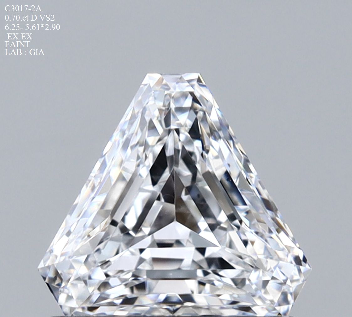 0.7 ct Triangular Diamond
