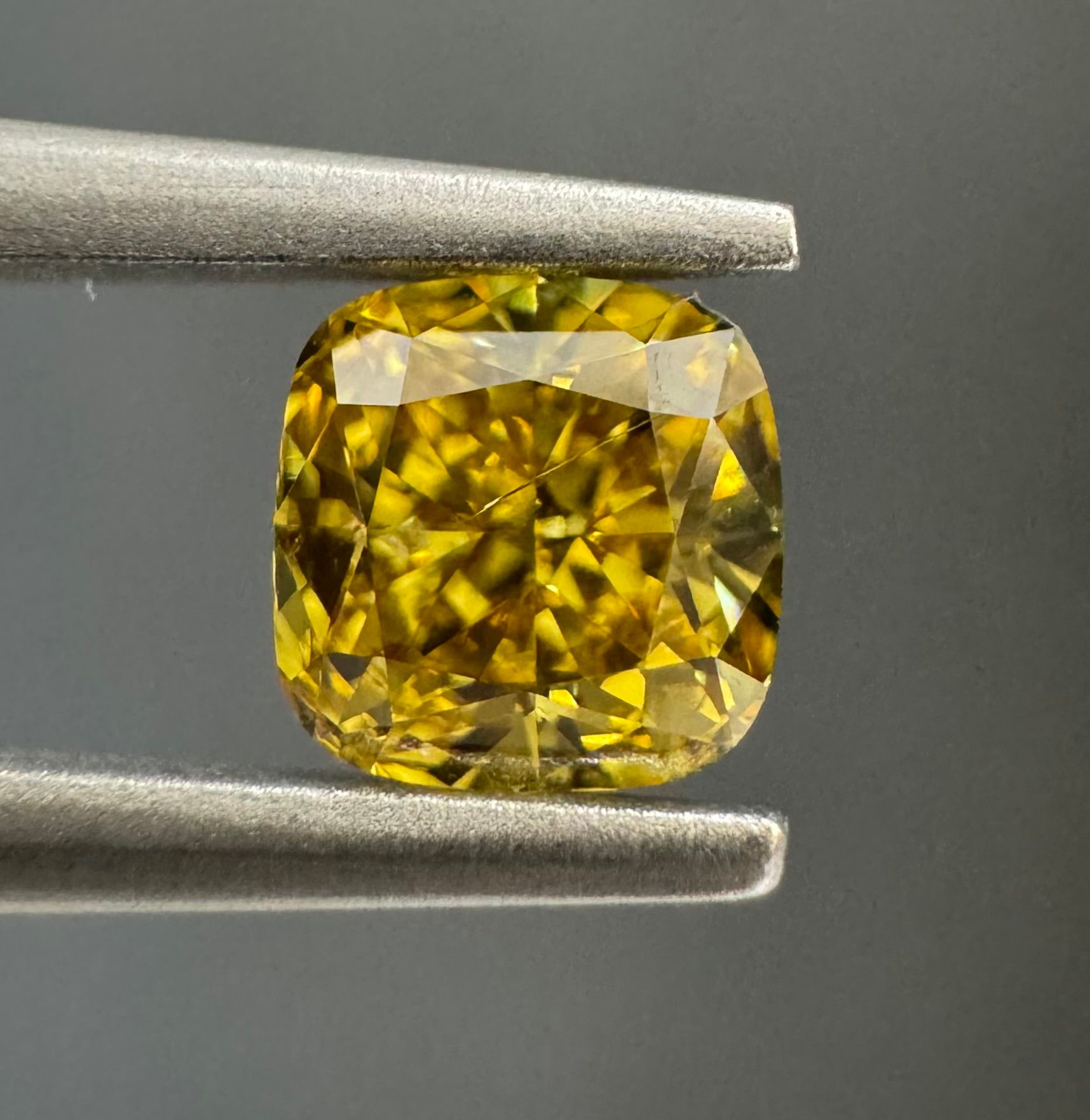 0.48 Carat Cushion brilliant Diamond Fancy Deep Brownish Yellow I1