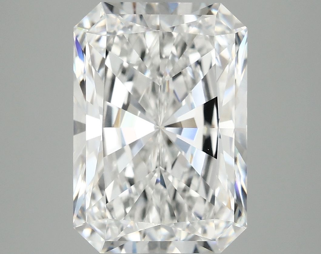 4.88 ct. radiant Lab Grown Diamond front image