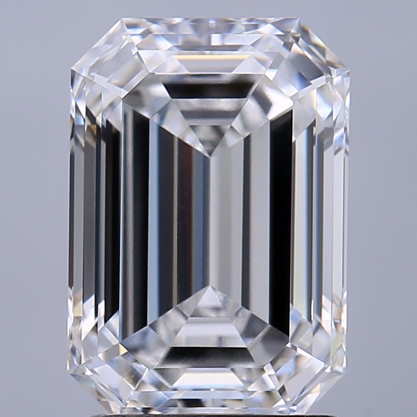 2.57 ct. emerald Lab Grown Diamond front image