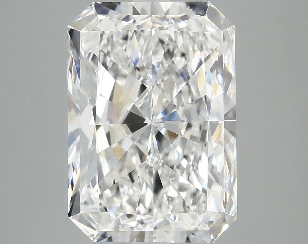 5.00 ct. radiant Lab Grown Diamond front image