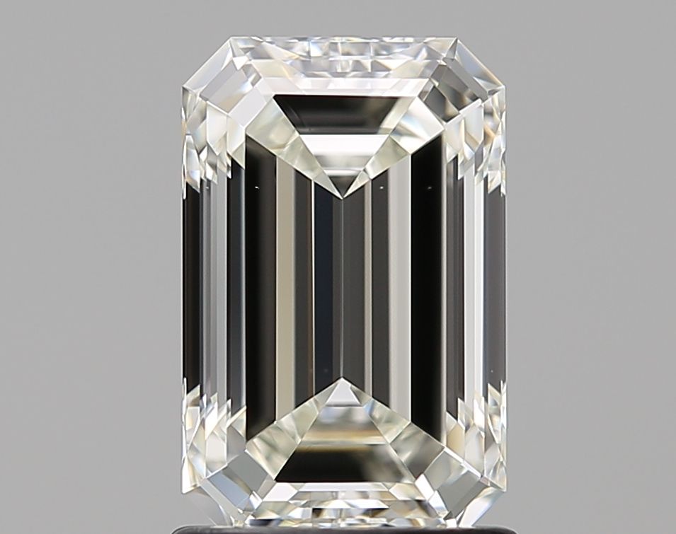 1.71 ct Emerald diamond