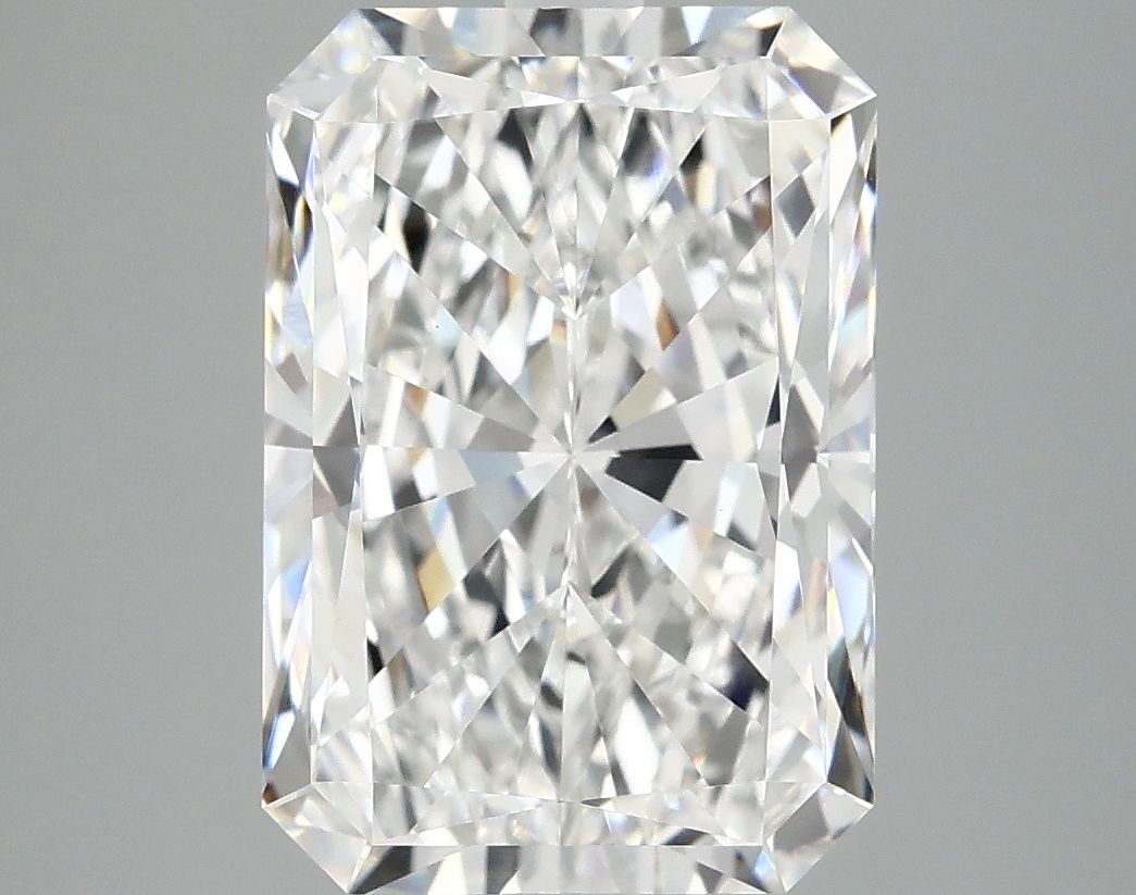4.82 ct. radiant Lab Grown Diamond front image