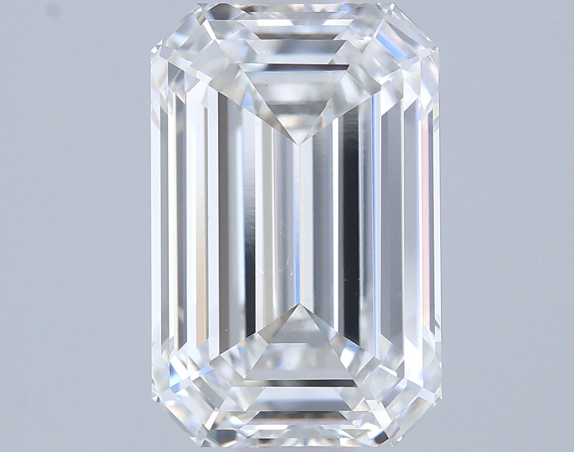 1.56 ct. emerald Lab Grown Diamond front image