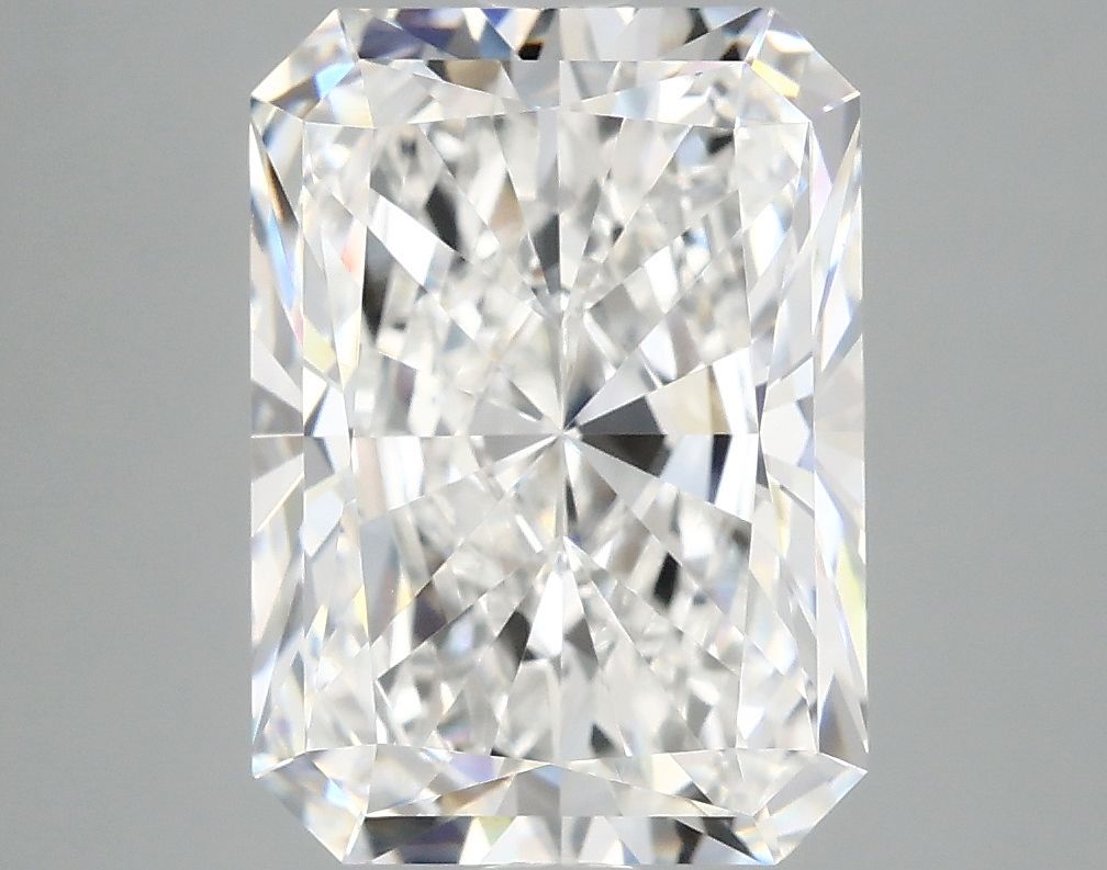 4.81 ct. radiant Lab Grown Diamond front image